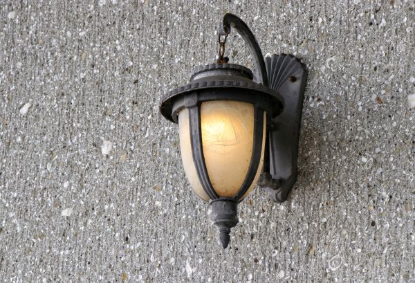 Outdoor Wall Light Service