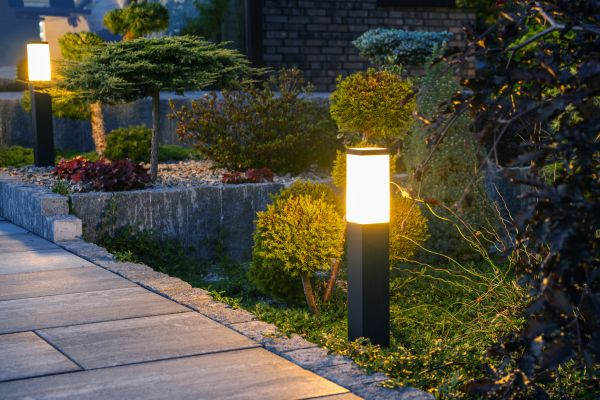 Residential Landscape Lighting in Akron